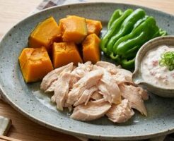 きょうの料理のレシピ・鶏むねサラダの梅ツナヨーグルトソース