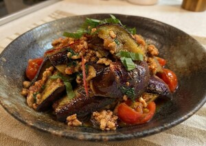 DAIGOも台所のレシピ・なすとトマトの肉そぼろ