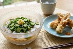 キューピー3分クッキングのレシピ・オクラのぶっかけそうめん ちくわ天添え