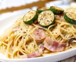 きょうの料理のレシピ・ズッキーニとベーコンのレモンバターパスタ