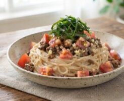 きょうの料理のレシピ・トマトとひき肉のごまドレあえ麺