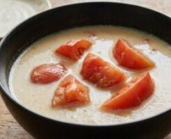 トリセツショーのレシピ・トマトと牛乳のみそ汁
