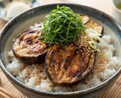 食卓のひみつのレシピ・ナスのかば焼き丼