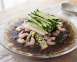 沸騰ワード10のレシピ・冷やしナス エビもずくソース