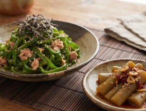 タイムレスマンのレシピ・無限ピーマンとザーサイのラー油がけ