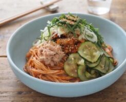 滝沢カレン&和田明日香のフィーリンきっちんのレシピ・生ズッキーニのビビン麵
