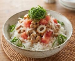 どさんこワイド179のレシピ・納豆とトマトのさっぱり丼