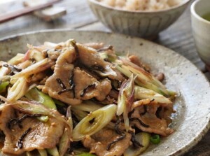キューピー3分クッキングのレシピ・豚肉とみょうがの塩昆布炒め
