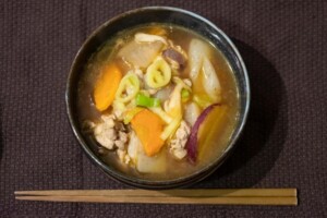 ミキティダイニングのレシピ・セロリ豚汁