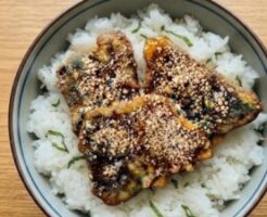きょうの料理ビギナーズのレシピ・さんま缶のごまあえ丼
