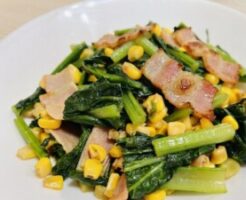きょうの料理ビギナーズのレシピ・とうもろこし、小松菜、ベーコン炒め