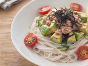 ひるおびのレシピ・アボツナ塩こんぶ和えそうめん