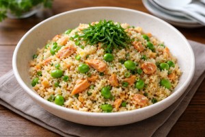 食卓のひみつのレシピ・サケと枝豆のパラパラチャーハン