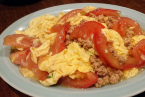 ノンストップのレシピ・トマたまの鶏そぼろ炒め