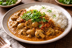 和田明日香とゆる宅飲みのレシピ・マッシュルームのスリランカ風カレー