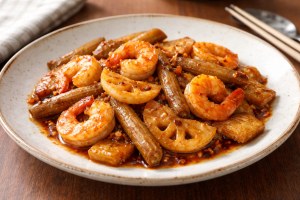 きょうの料理のレシピ・根菜とえびのピリ辛炒め