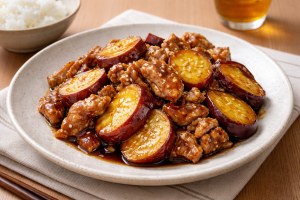 キューピー3分クッキングのレシピ・さつま芋と豚肉の黒酢炒め