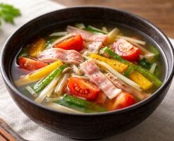 きょうの料理のレシピ・ベーコンとトマトの沢煮椀風