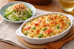 どさんこワイド179のレシピ・マカロニグラタン＆玉ネギとピーマンのサラダ