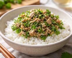 ぺこもぐキッチンのレシピ・水煮ツナとパクチーのふりかけ