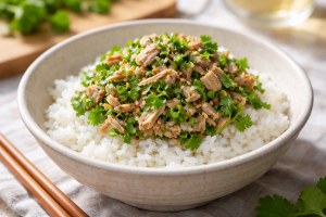 ぺこもぐキッチンのレシピ・水煮ツナとパクチーのふりかけ
