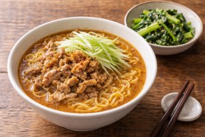 どさんこワイド179のレシピ• 肉たっぷり味噌ラーメン＆小松菜のナムル